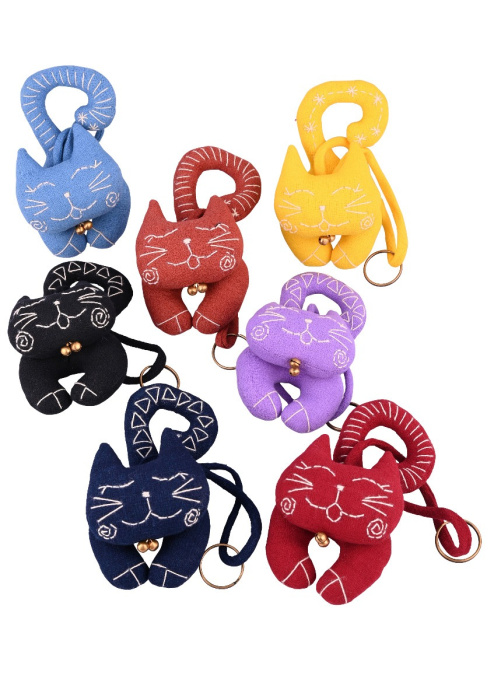 Loop Tail Cat  