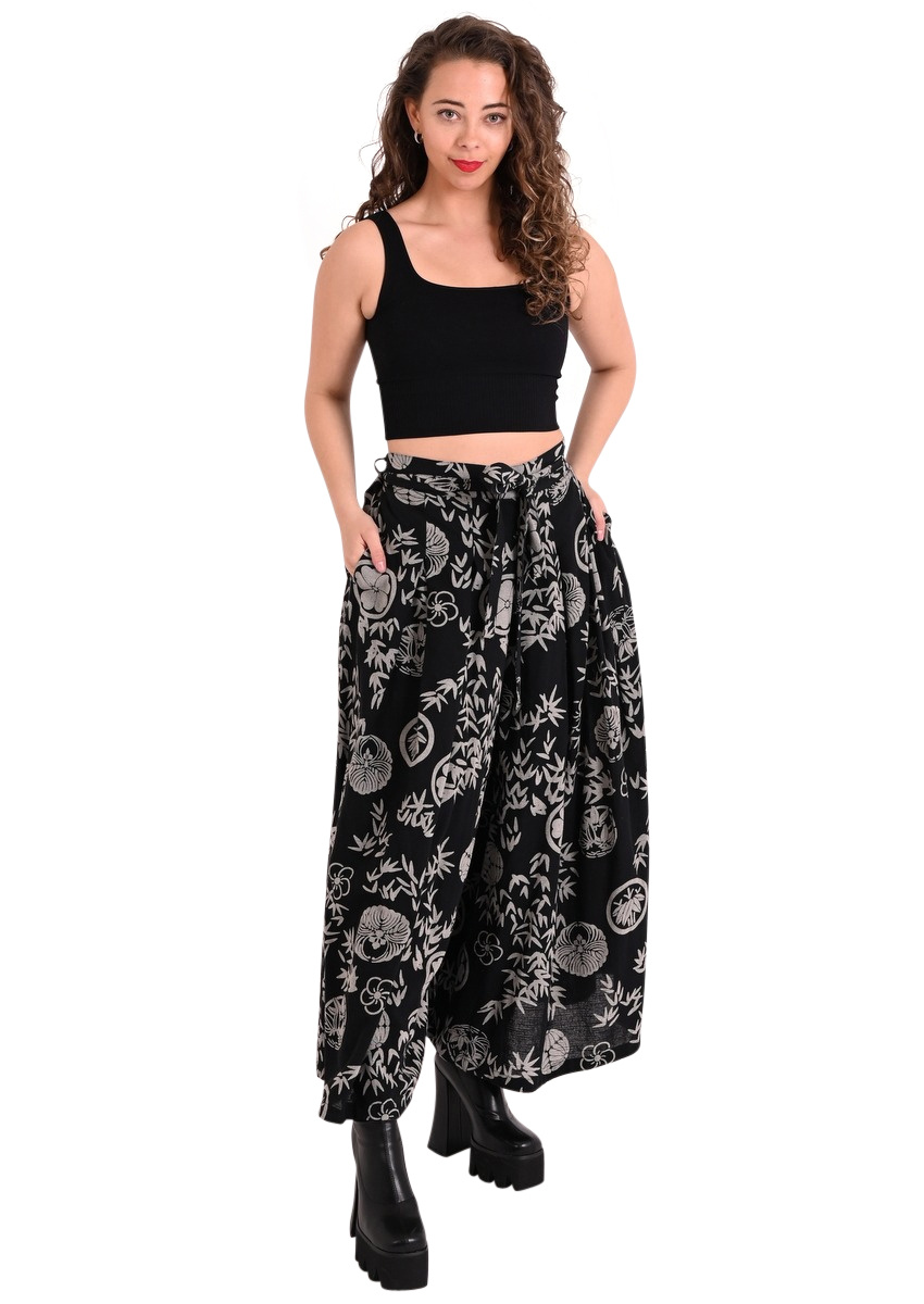 Hakama Kamon   